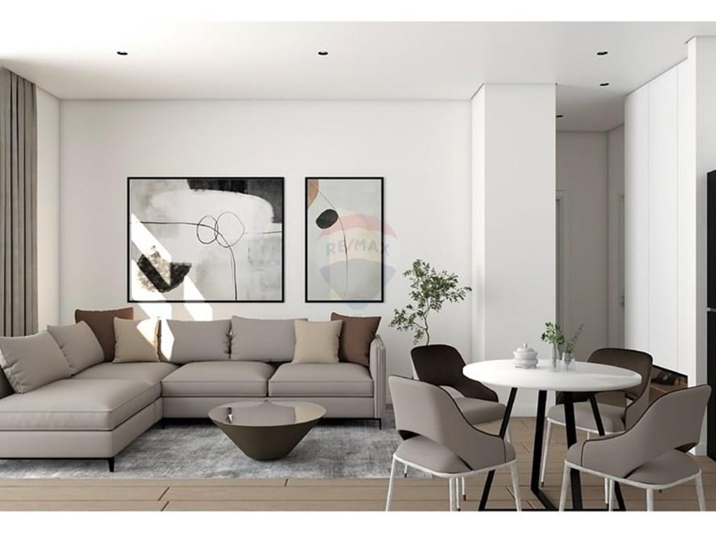 Shitet Apartament 1+1 ,tek Lake View