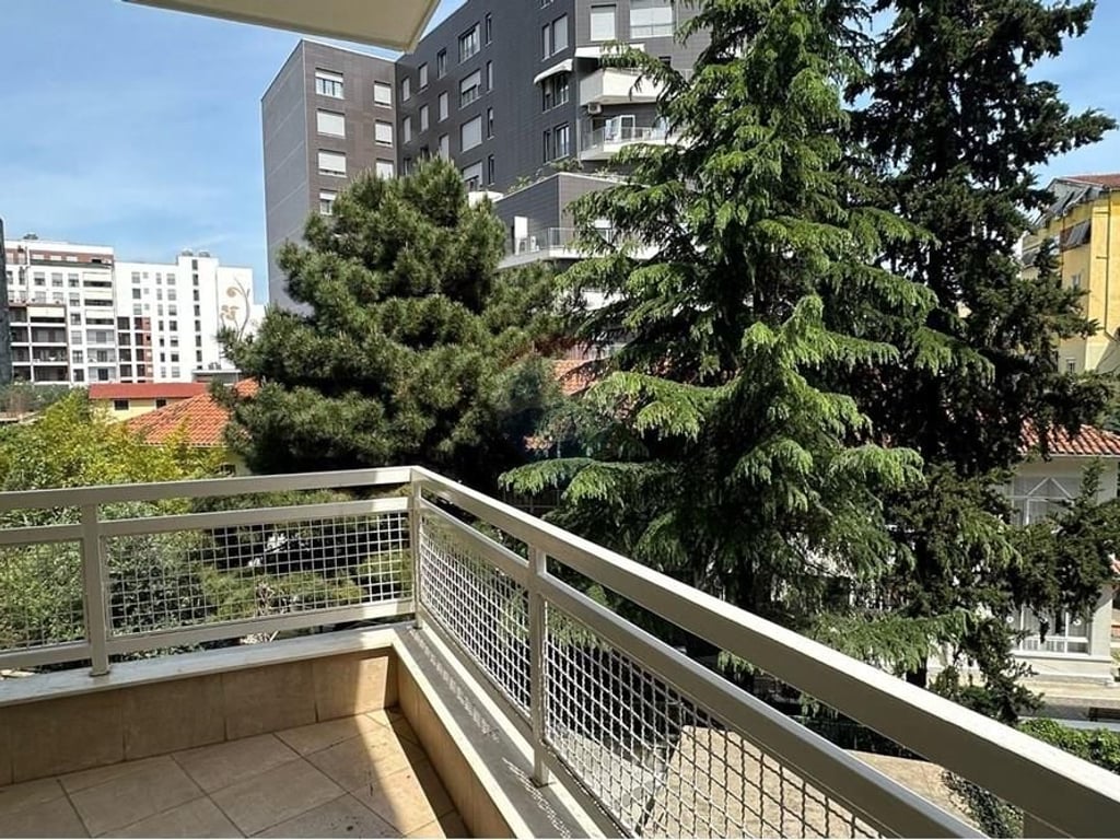DUPLEX FOR RENT, VILA GOLD-DIBRA STREET