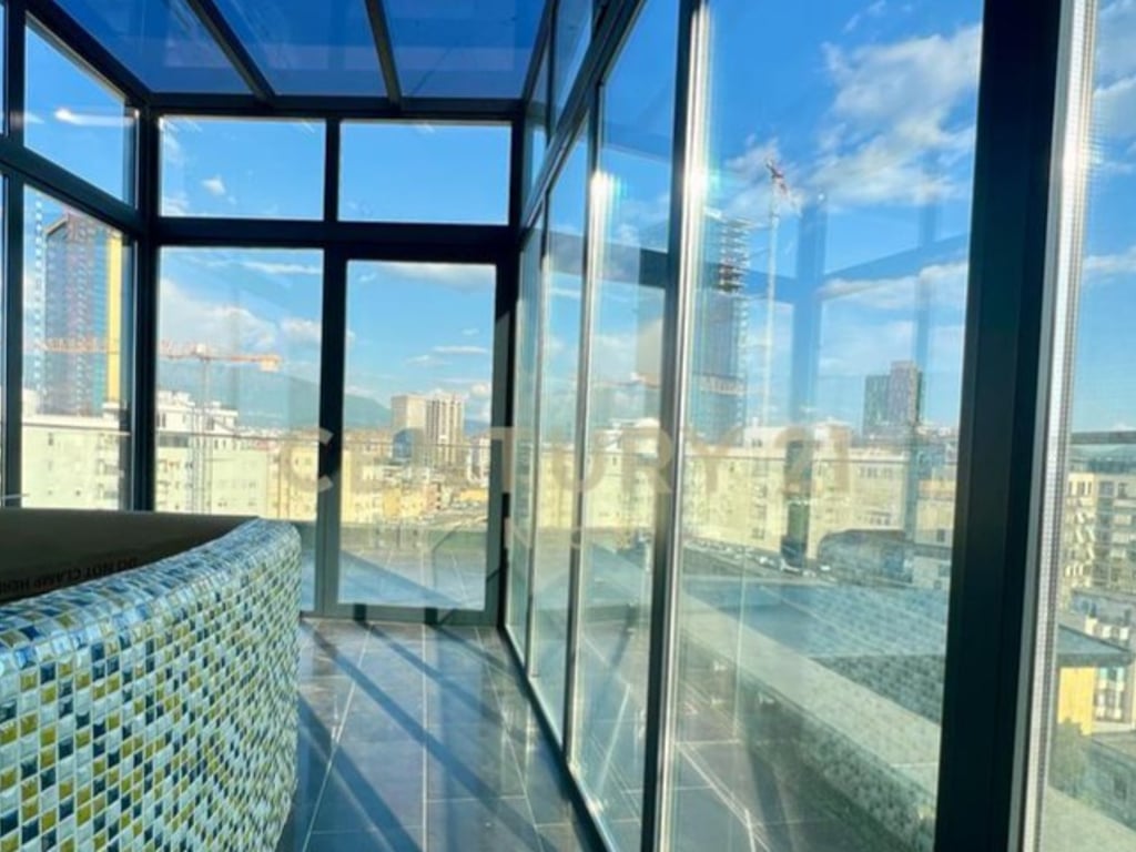 🏢 JEPET ME QIRA – AMBIENT PËR ZYRA NË ISH-BLLOK, PRANË CREDINS BANK