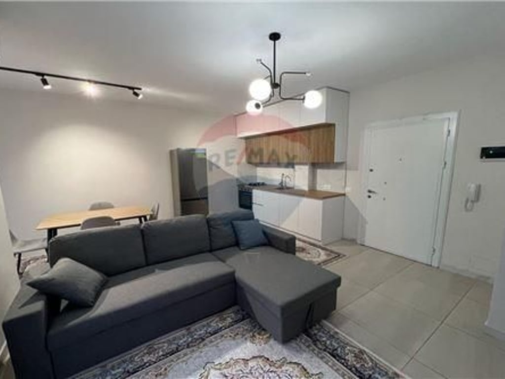 A 1+1 apartment is available on Barrigadave Street.