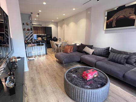 2+1+2 apartment with parking space in the new ring road.