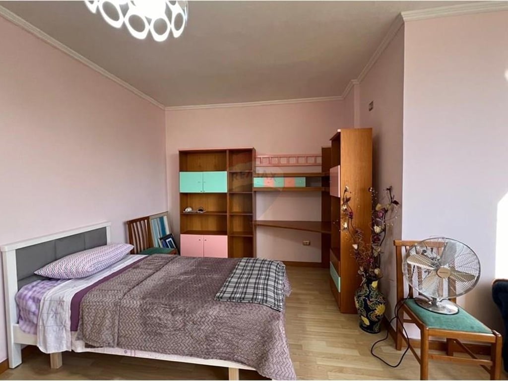 Apartament 2+2+2 per qira Ambasada Amerikane!