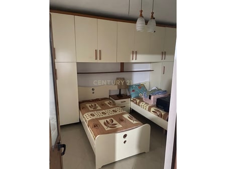 Apartament 2+1 për Qira mbrapa Shkollës së Baletit 500 € /Muaj