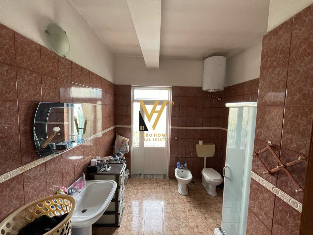 SHITET VILE 2 KATSHE 3+1+2 NE LUSHNJE 158.000 EURO