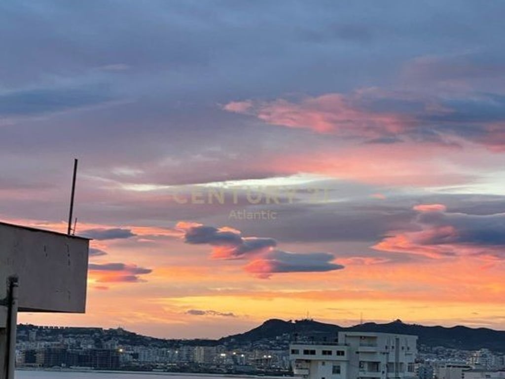 🌊 SHITET APARTAMENT ME PAMJE NGA DETI – PLAZH, DURRËS