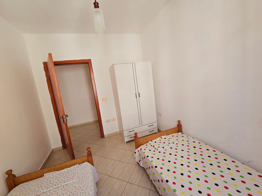 SHITET APARTAMENT 2+1 NE PLAZHIN HEKURUDHA, DURRËS
