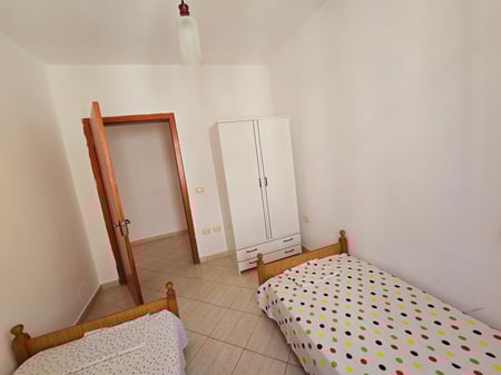 SHITET APARTAMENT 2+1 NE PLAZHIN HEKURUDHA, DURRËS