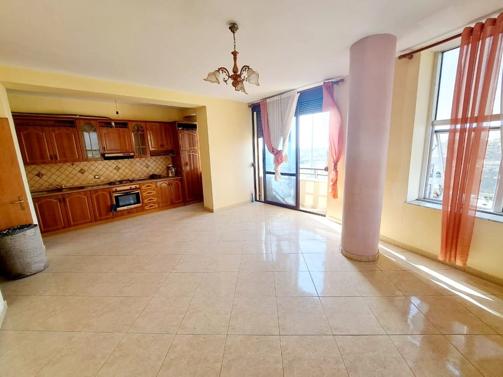 ❗️Shitet superapartament 3+1+2 tualete,shetitorja Kavaljon,Kavaje❗️