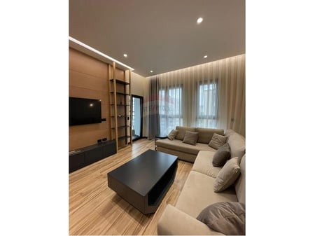 APARTAMENT LUKSOZ 1+1 ME QIRA TEK SQUARE 21