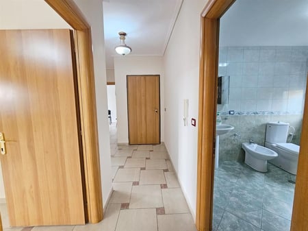 Business space for rent in the center 3+1+2 132m2