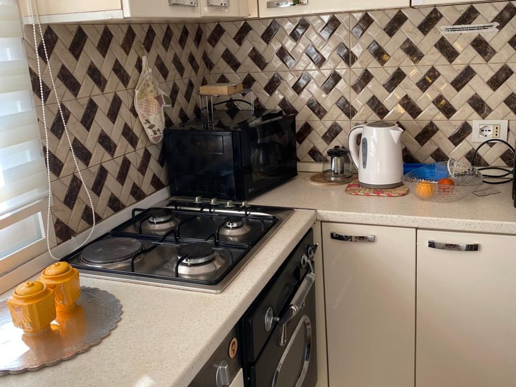 APARTAMENT 2+1 PER QERA PRANE QENDRES