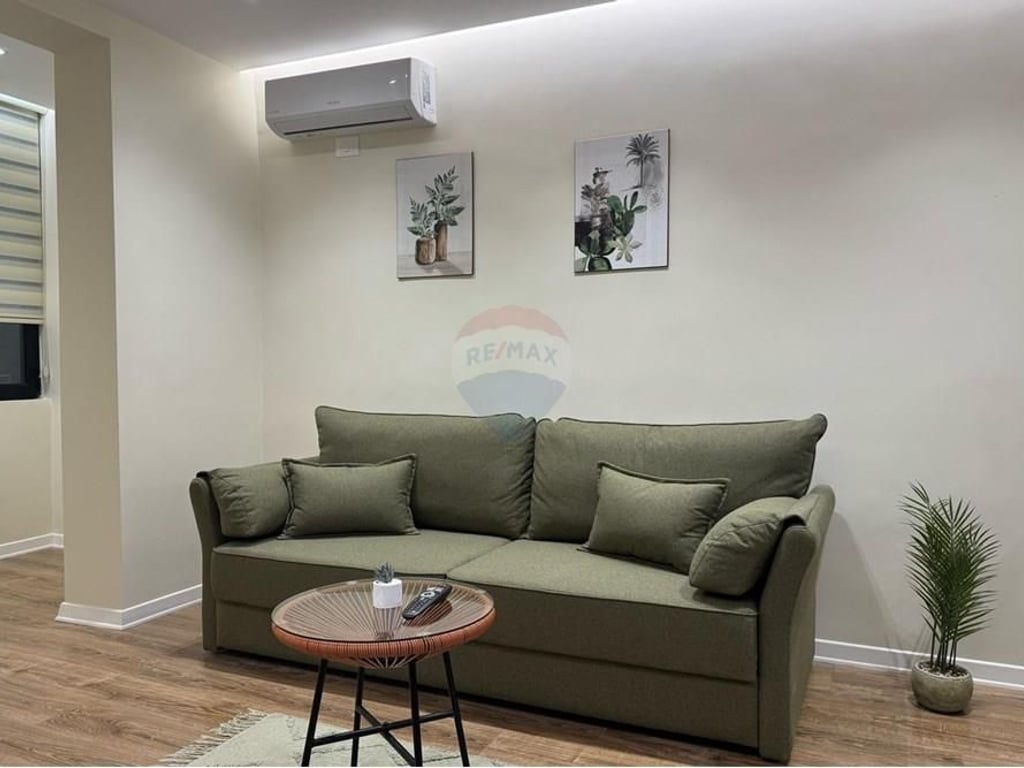 Apartments &amp; Studios for sale in New Market.