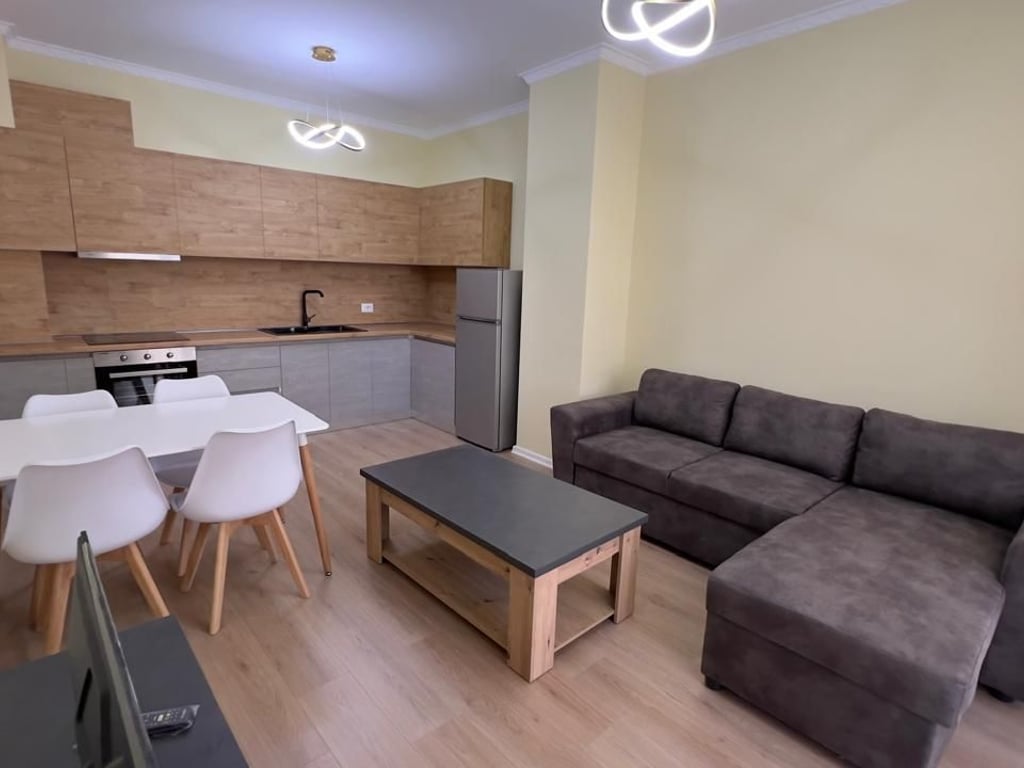 Affittasi appartamento 2+1 presso Grand Gallery.