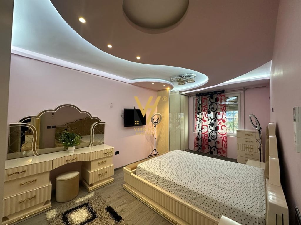 VENDESI APPARTAMENTO 3+1+2+2 IN PORCELAN 265.000 EURO