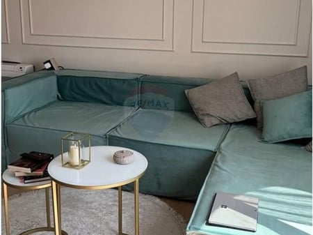 VENDESI APPARTAMENTO 2+1 IN VIA KAVAJES