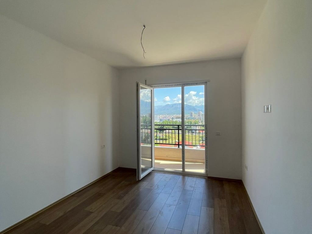 APARTAMENT ME QERA 