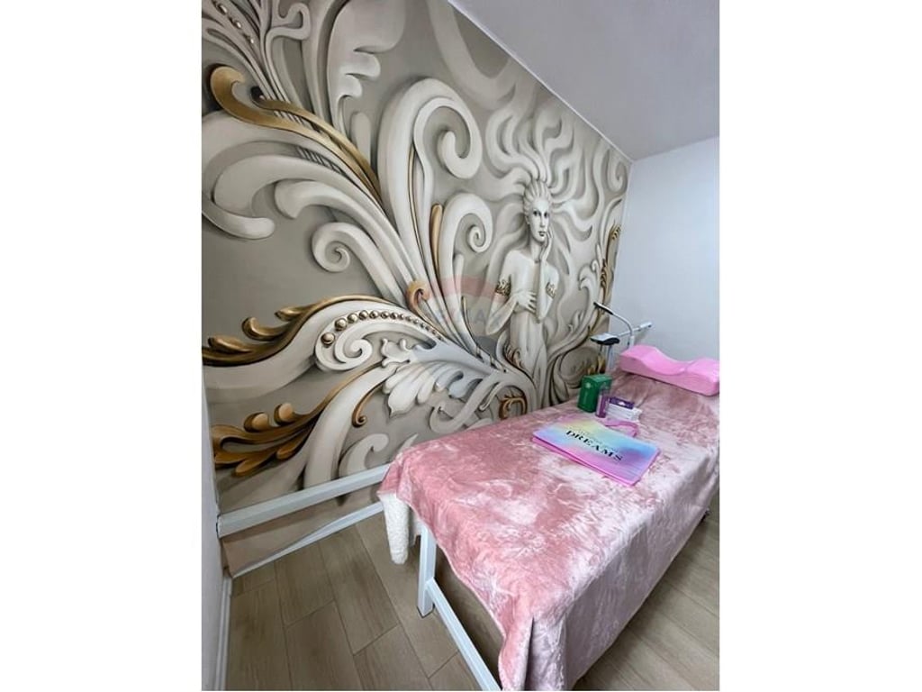 Ambiente ufficio in affitto (servizio estetico)