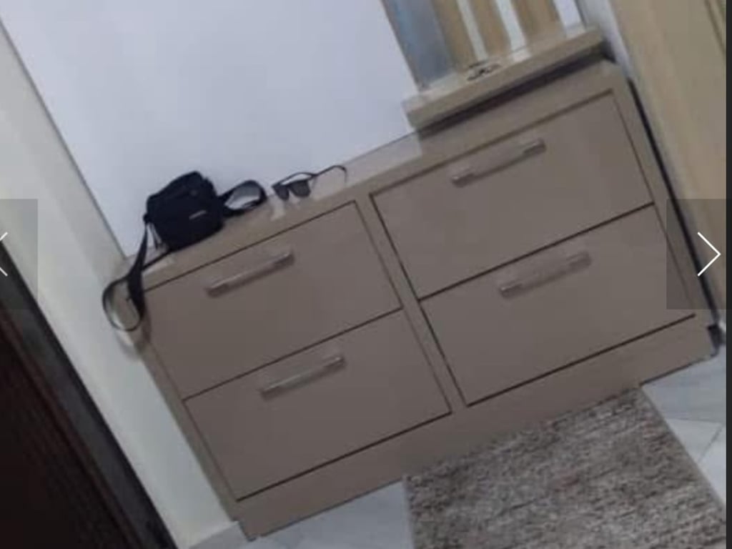 Jepet me qera apartament 1+1 prane Restorant Durresit