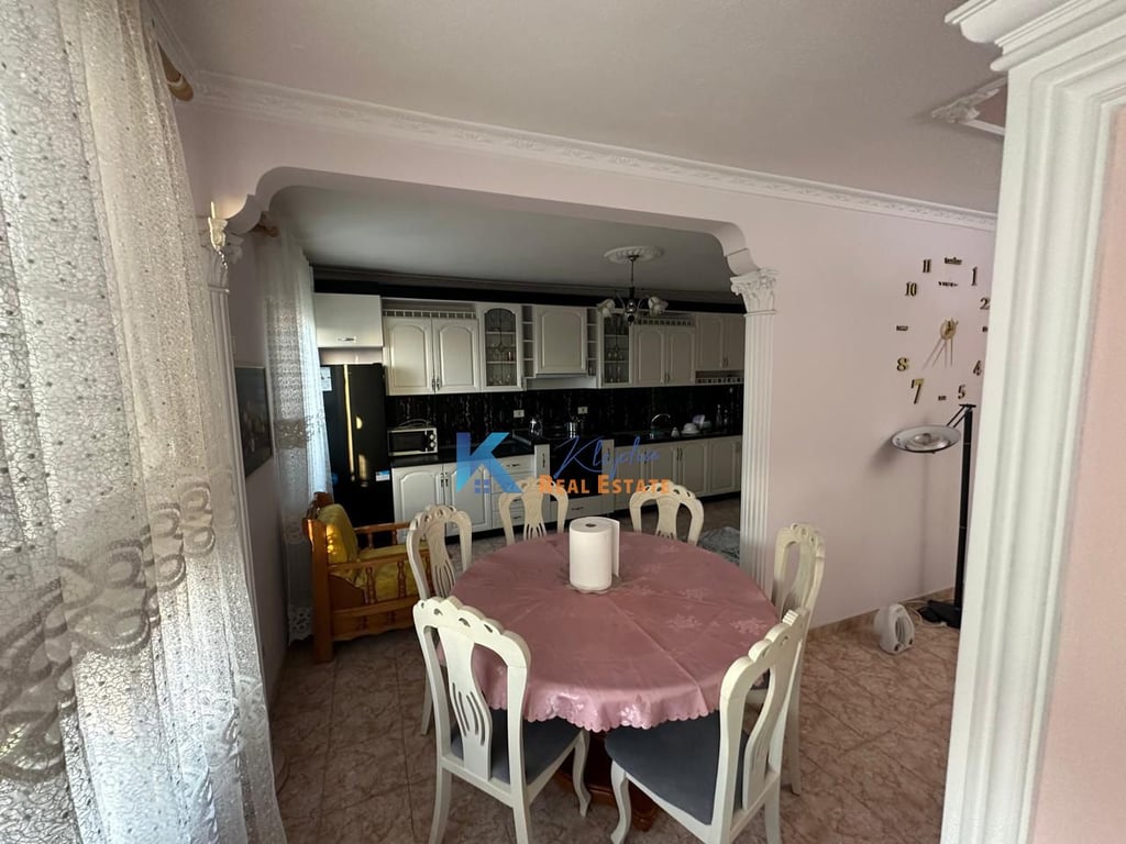 Apartament 2+1+2 per qira te Pallati me Shigjeta