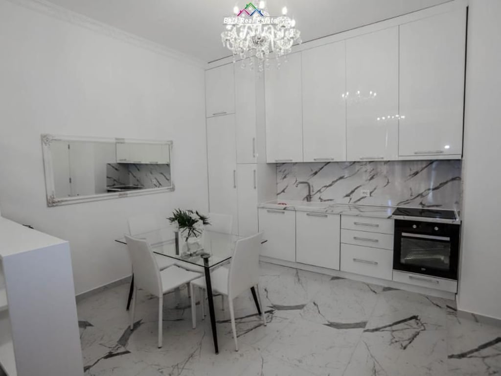 Apartament me qera 1+1 Tek 21-Dhjetori (ID B210154) Tirane