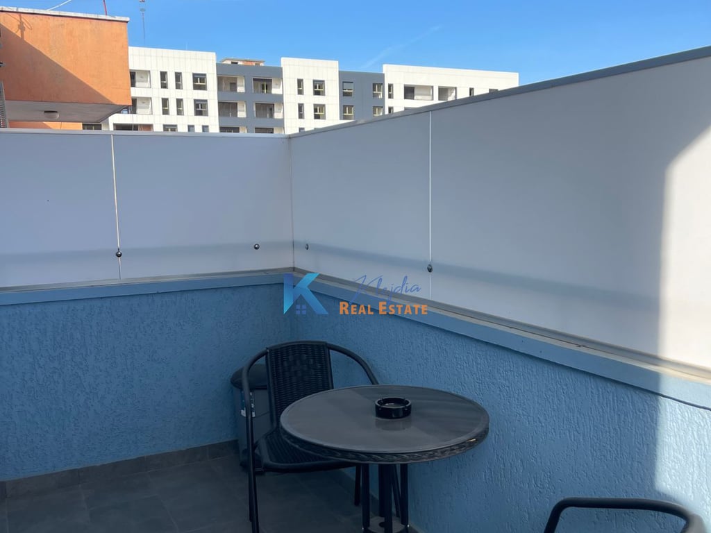 2+1 per Qira ne rrugen Jordan Misja, Kompleksi Gener2