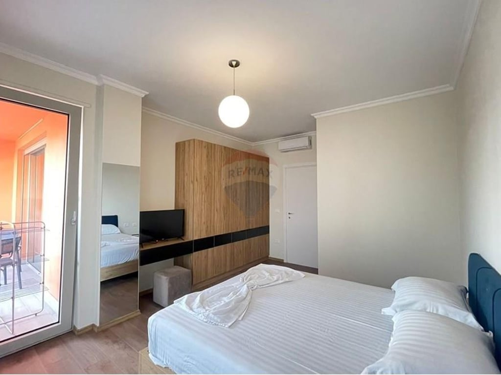 1+1 Apartment for Rent at Foleja e Gjelber!