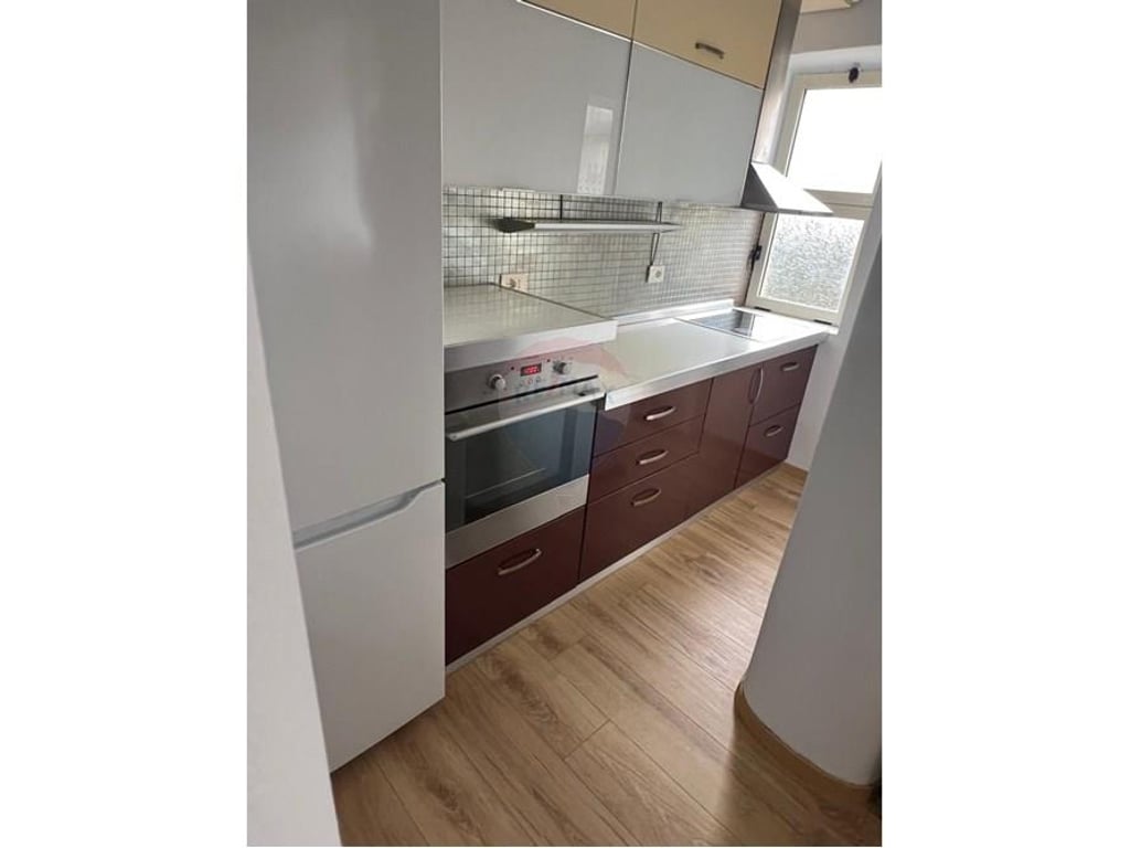 APARTAMENT 2+1 PER QIRA TEK BULEVARDI ZOGU I PARE