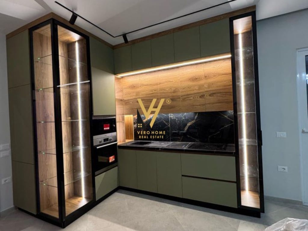 JEPET VILE ELITARE ME QERA TE TEG 1.500 EURO