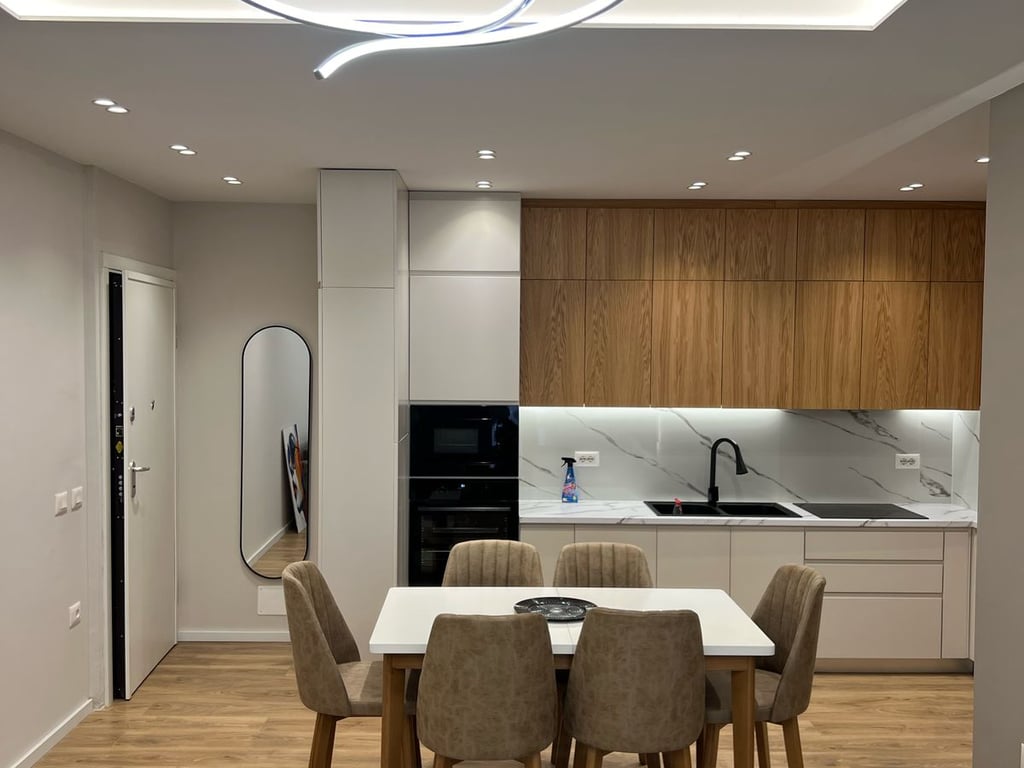 Apartament 2+1 me qira prane Delijorgjit!