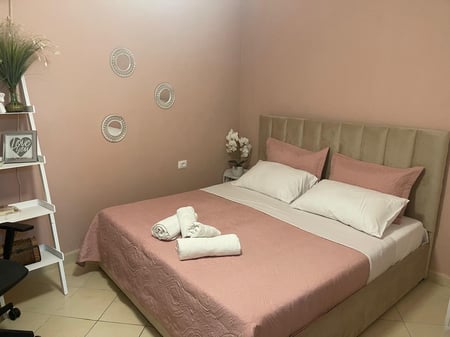 Affittasi appartamento 2+1 in Via di Durazzo.