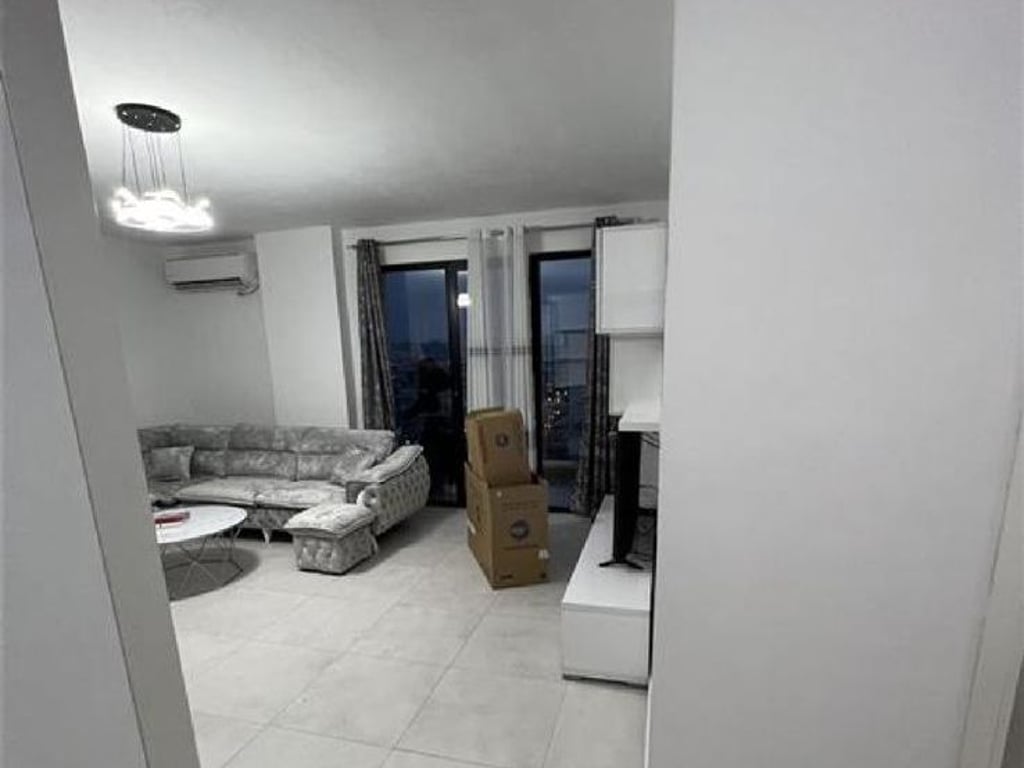 Apartament me qera 2+1