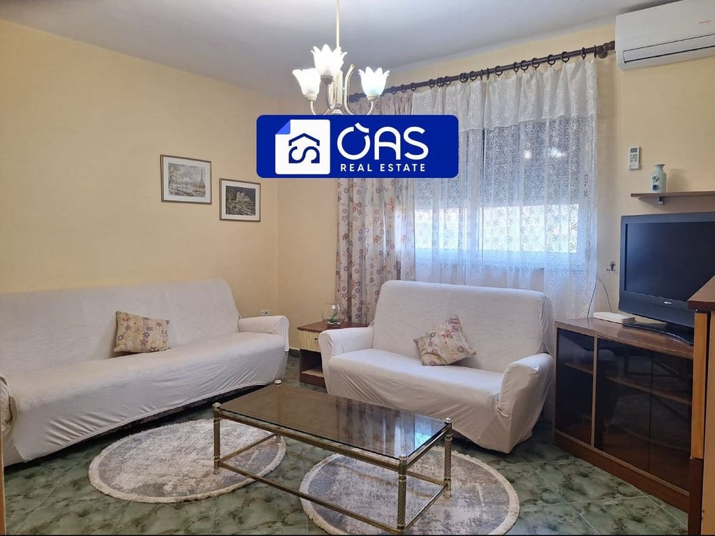 A 2+1 apartment is for rent near Dinamo Stadium for 550 euros.