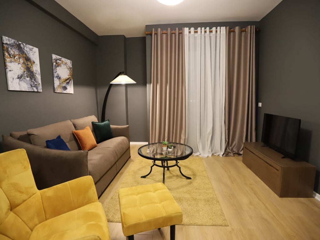 Jepet SUPER Apartament me Qira Mbrapa Mondialit
