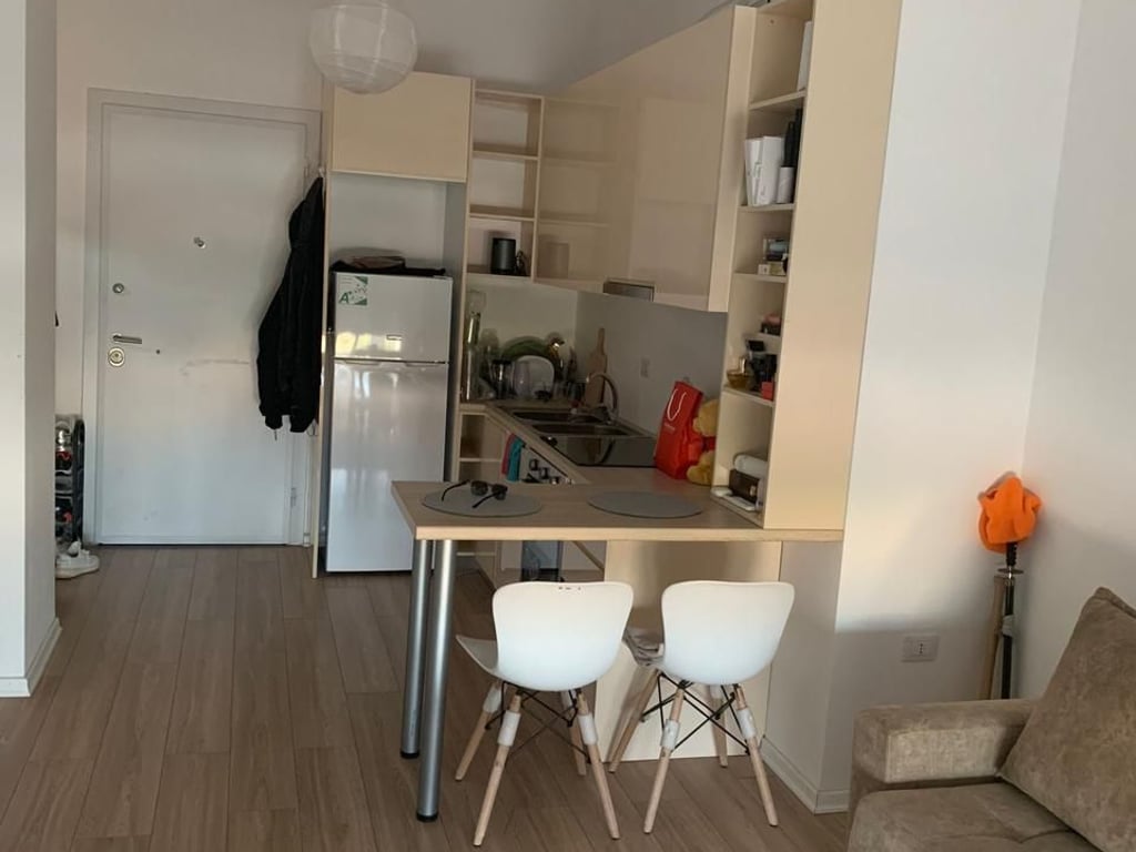 Jepet me qera apartament 1+1 ne 21 dhjetori 550 euro