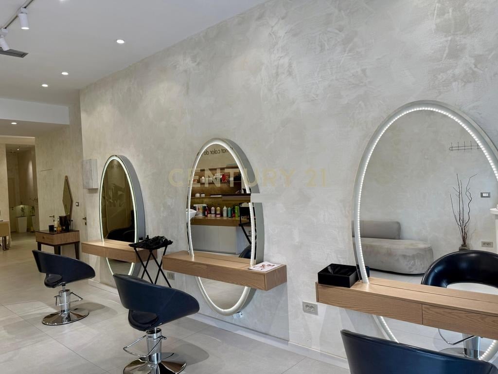 EXCLUSIVE: THE ROAD OF KOSOVARS BUSINESS BEAUTY SPACE FOR SALE! €57,000