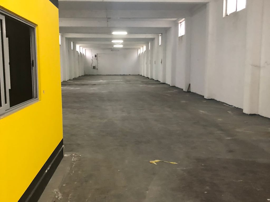 Magazzino in affitto sull'Autostrada DR-TR