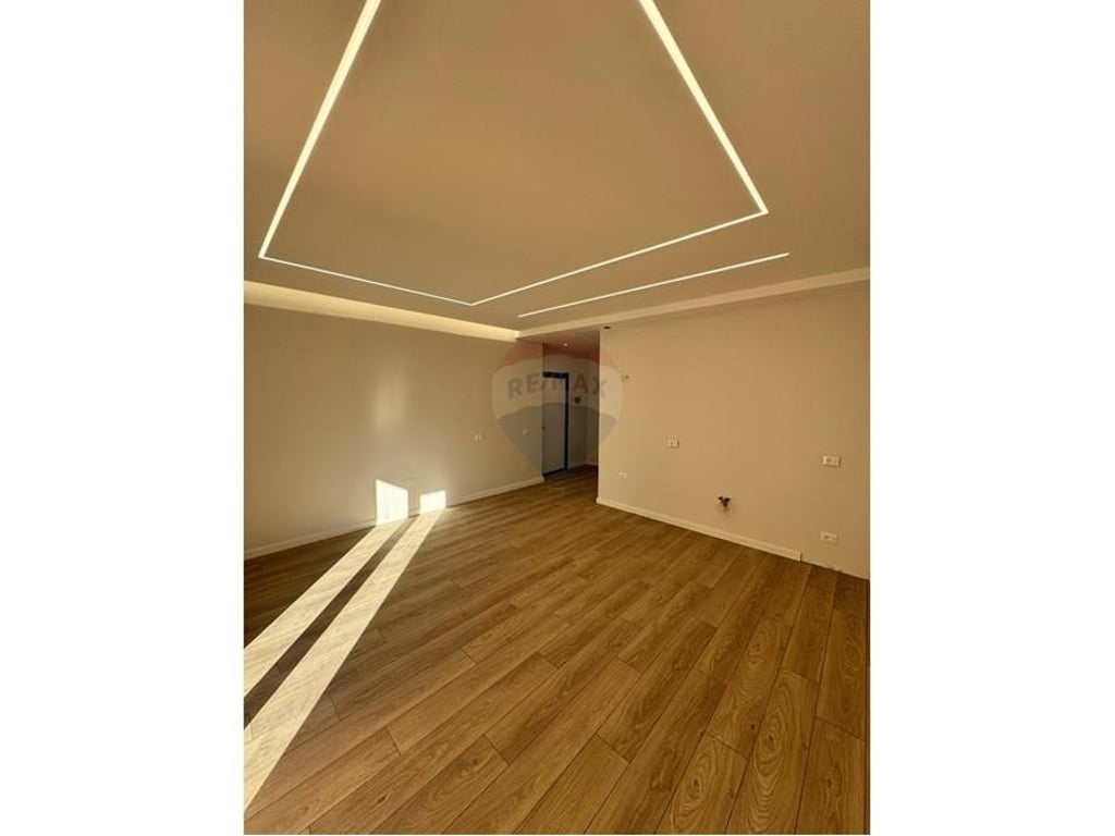 Apartment 1 + 1 for sale in Kodra Diellit.