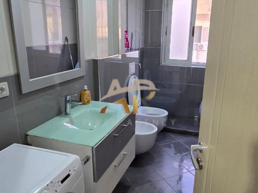 Appartamento 1+1 in Affitto vicino all'Ex Ambasciata Jugoslava, Via di Durrës