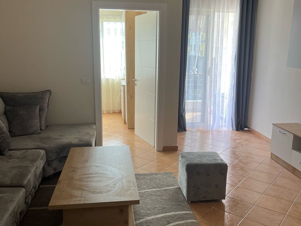 APARTAMENT ME QERA 2+1