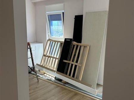 An apartment 1+1 is for rent at Kaimi Residence.