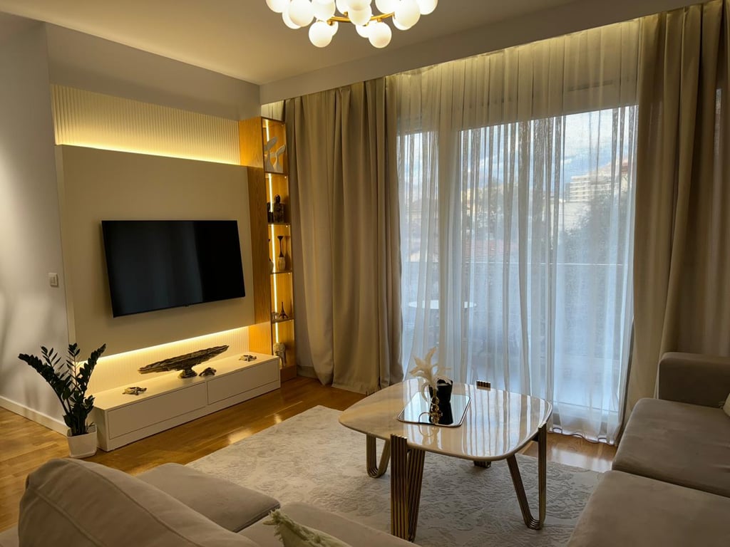 Super 1+1+P apartment for rent on Barrikadave Street.