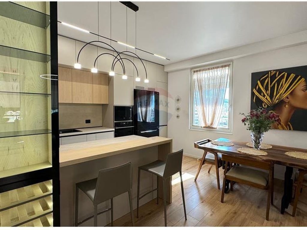 Luxury 2+1 apartment for rent in Bllok!