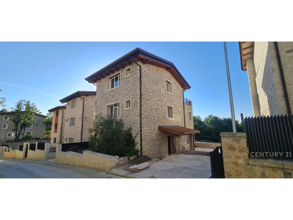 🏡 SHITET VILË INDIVIDUALE TE SECRET GARDEN 🏡 INDIVIDUAL VILLA FOR SALE AT SECRET GARDEN