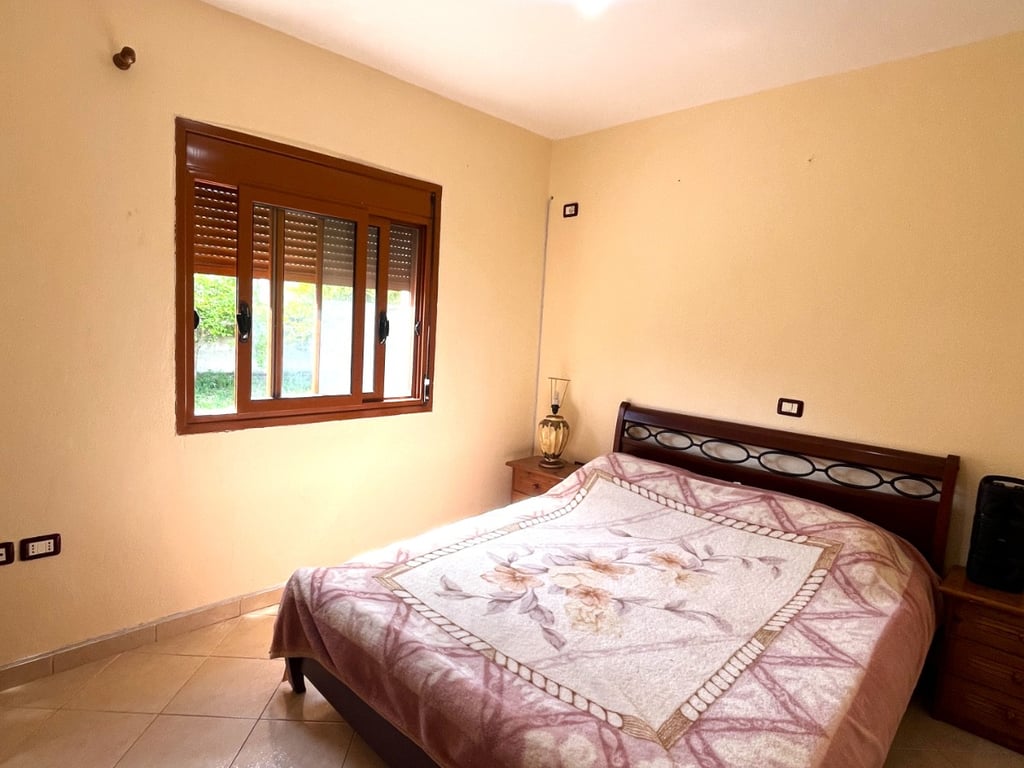 Vilë në shitje Xhuherin