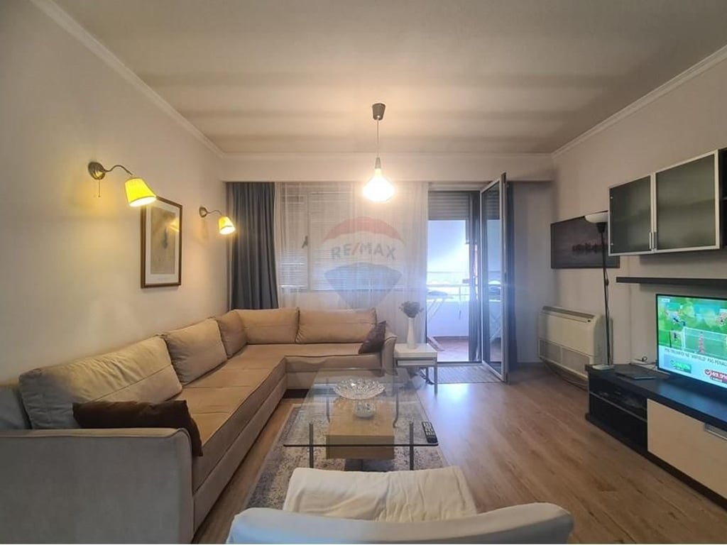 Apartament 2+1 me qira ne Bllok
