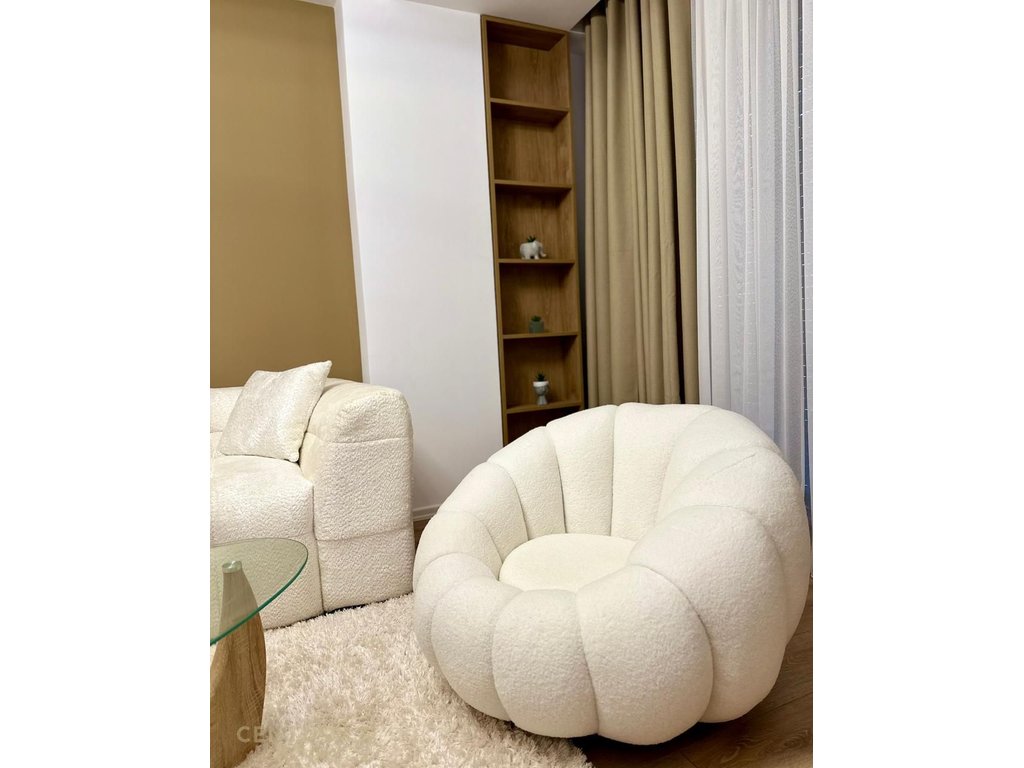 Vendesi appartamento 1+1 presso la Residenza Kodra e Diellit.