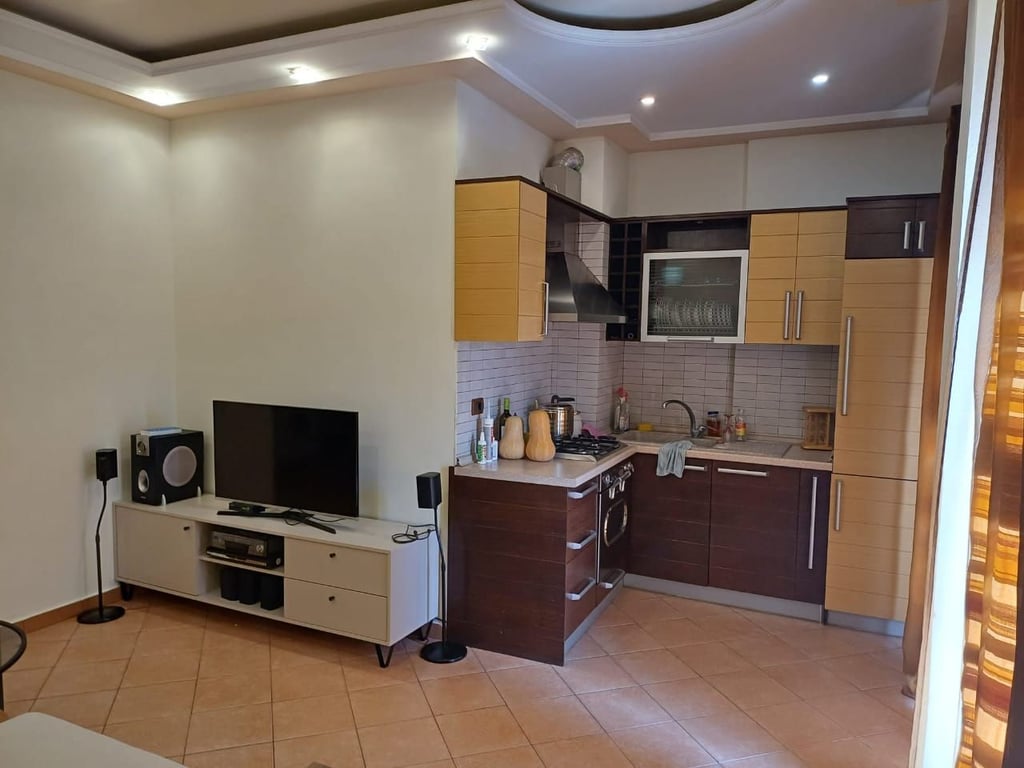 Jepet me qera apartament 2+1 ne Don Bosko 500 euro
