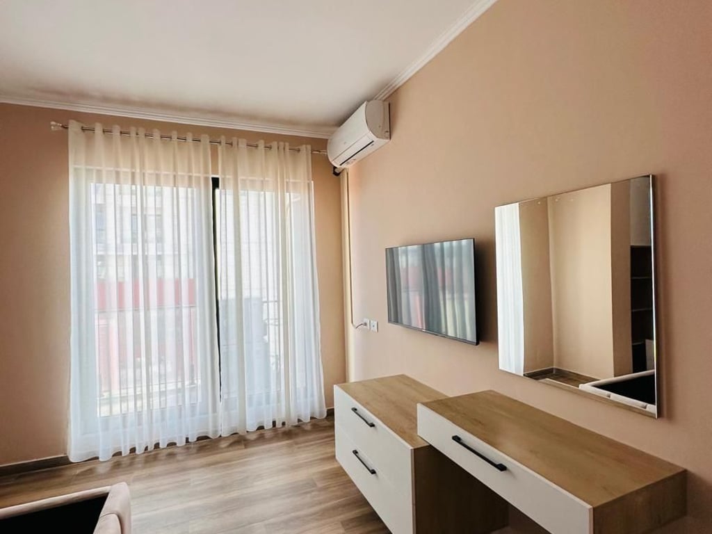 AFFITTASI APPARTAMENTO 2+1+2+BALCONE A 800 EURO, 116 m, PRESSO IL COMPLESSO ARLIS, VICINO ALLA FARMACIA 10.