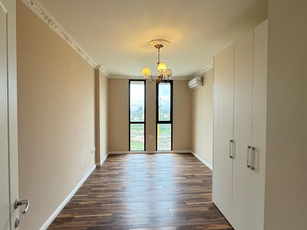 Apartment luksoz i mobiluar per shitje.