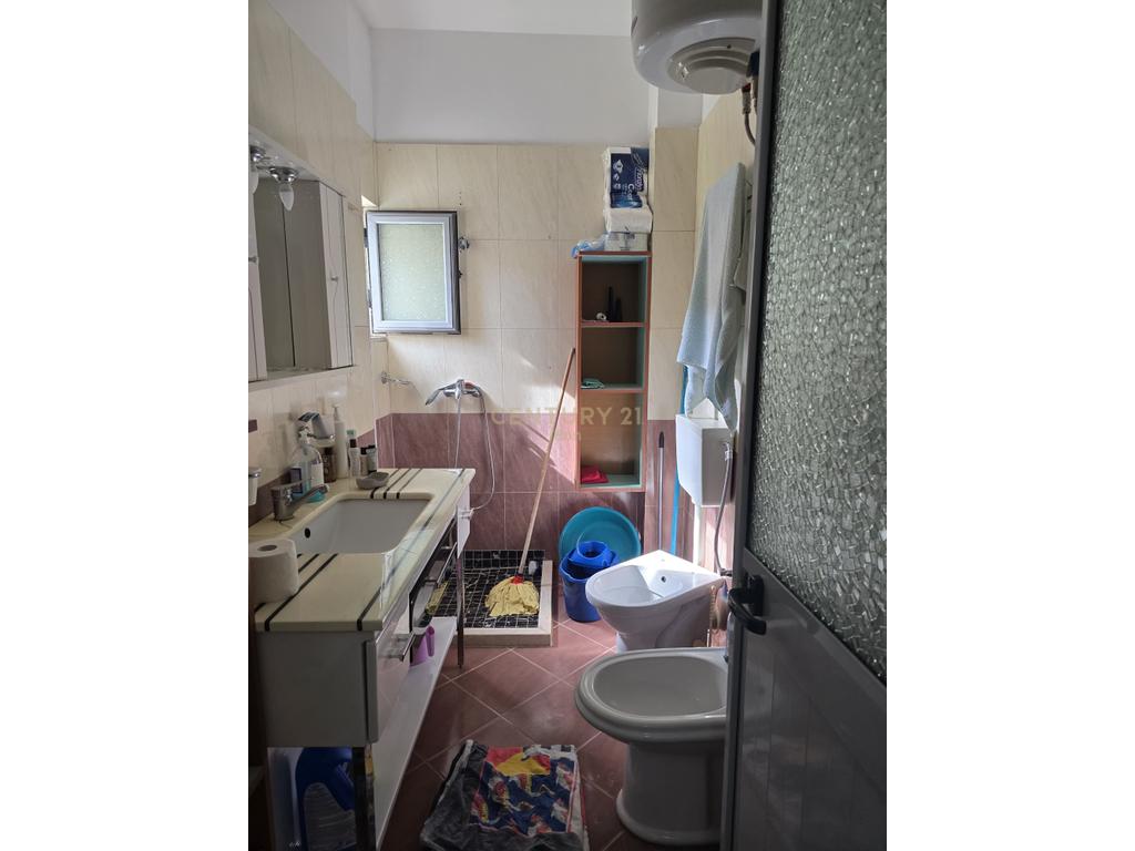 Shitet Apartament 1+1 në Golem, Durrës ! 70,000 €